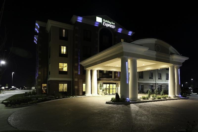 Holiday Inn Express & Suites Marion Northeast By Ihg Buitenkant foto
